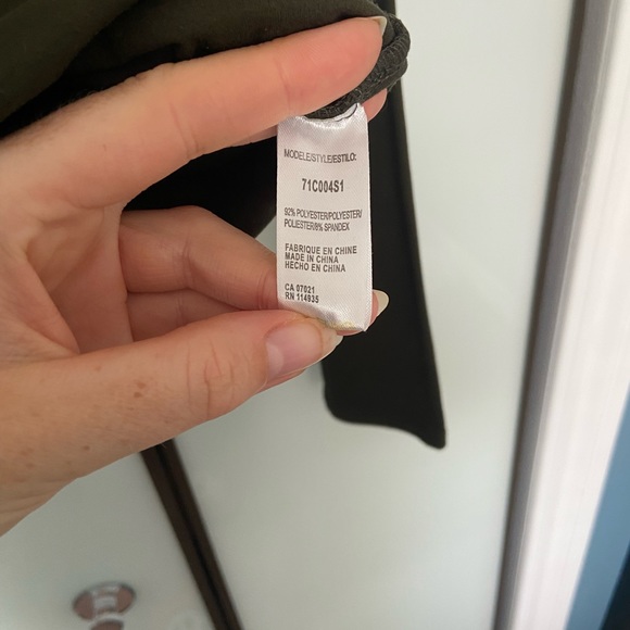 Olive green twist long sleeve butter-smooth material - Picture 3 of 4